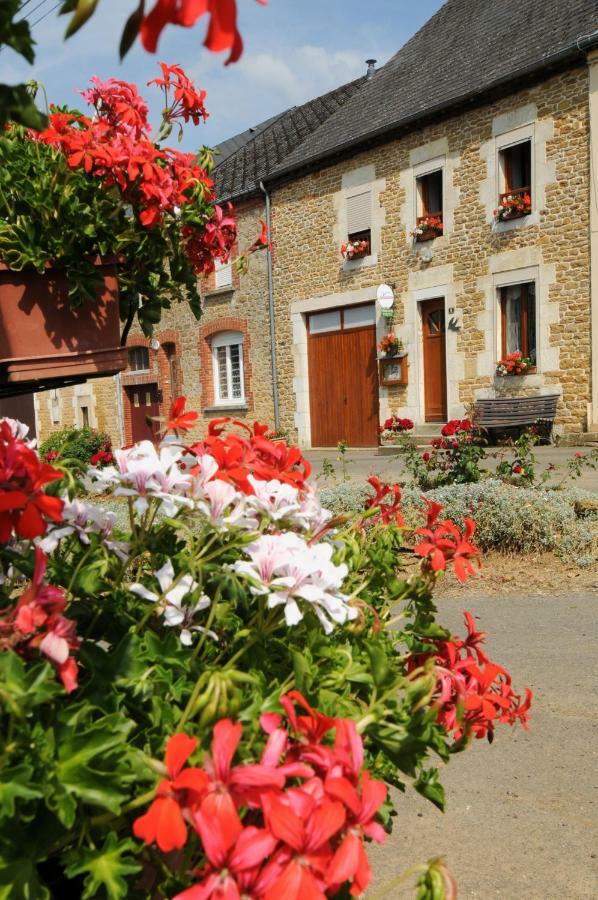 Chambres D'Hotes L'Hirondelle Girondelle Exteriér fotografie
